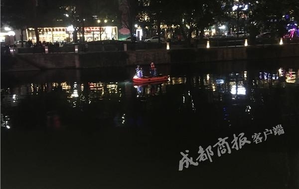 ������Ů�������������� ·��С��������ȴ��������