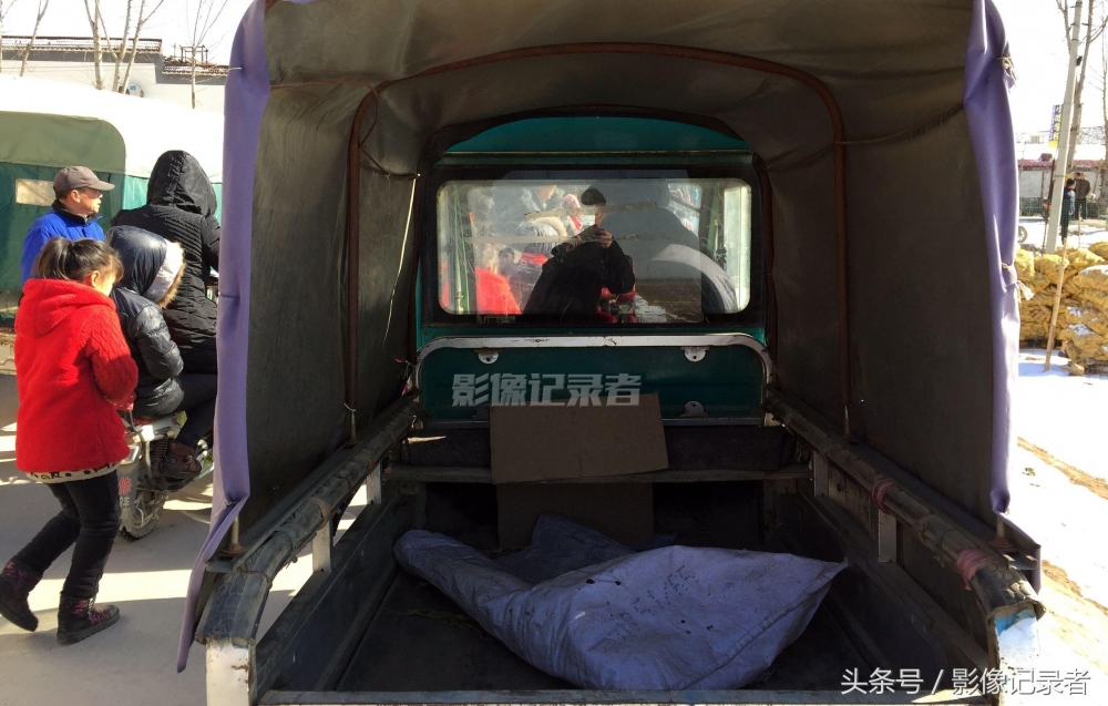 �¶������� ���񿪴���綯�����ͺ�����ѧ У�ſ��Ű��ס�������