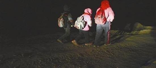 马云在三亚建议100人以下的乡村学校裁撤合并,你怎么看?