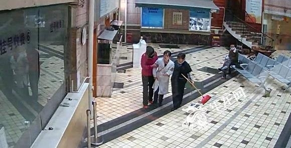 一个“喷嚏”累倒一群儿科医生“儿科医生荒”如何破