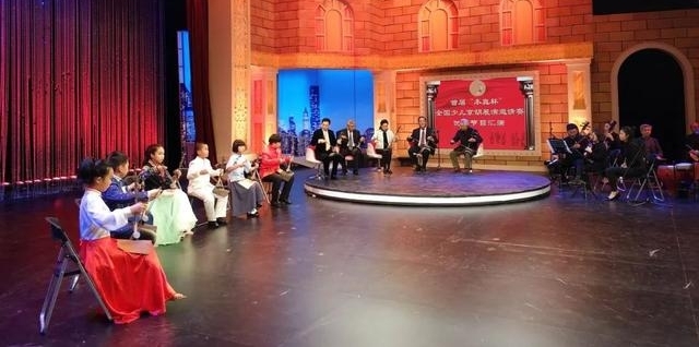京胡少年的别样成长