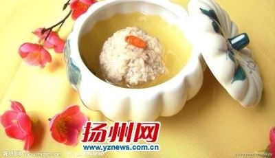 淮扬菜美食书场尝鲜“线上版” 品狮子头要用调羹