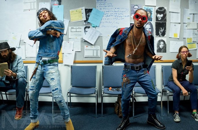 ־GQ