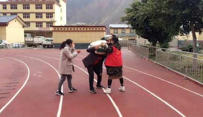 武大怒江藏族大学生邀汉族同胞寒假一起支教家乡