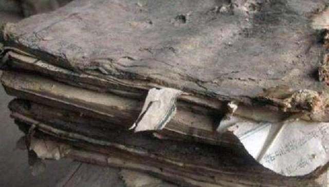 长沙普通教师家中翻出祖传宝箱,无意揭开神秘身世,专家急忙赶来