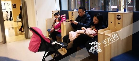 一个“喷嚏”累倒一群儿科医生“儿科医生荒”如何破