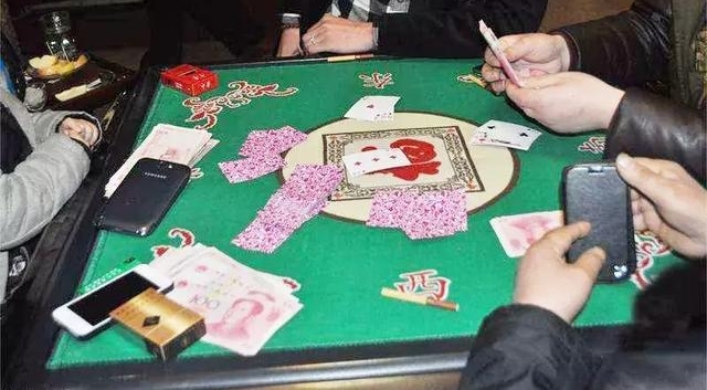 �����ڵ������齫������500��Ĳ�����֪��С�ı��̾У�