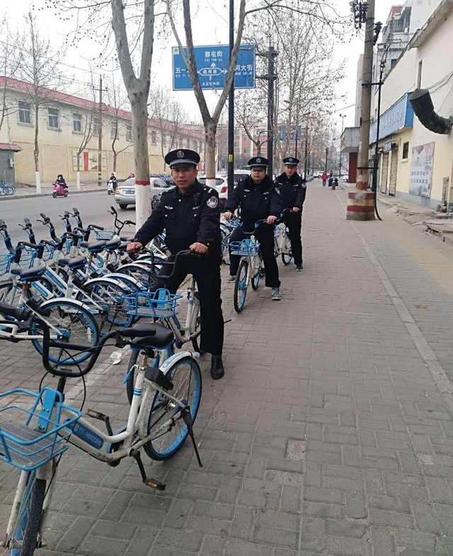 ������Է�ɳ��������� ���ڲ��ˡ���С�ҡ�   Ϊ����ҡ�
