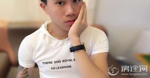 ���ֱ�����������������˭�����¼� ���Ǵ��������һ����׬����Ǯ