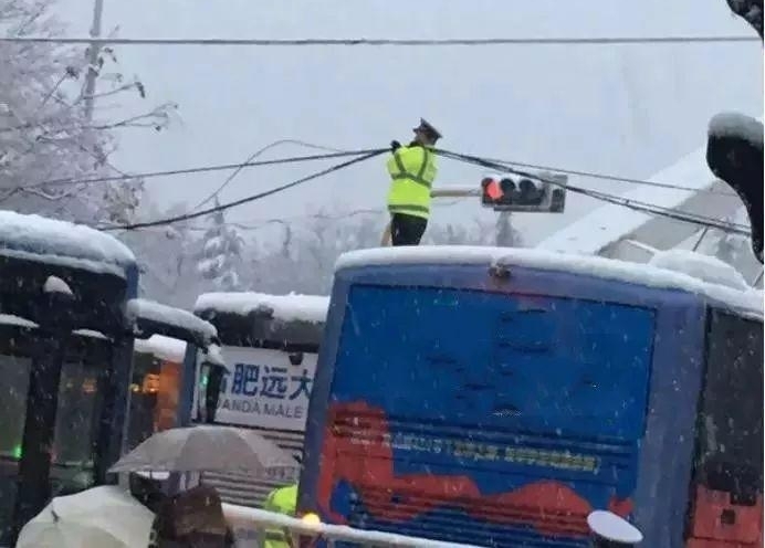 2018���й�����ü�ס��10����ͷ��ˢ������Ȧ