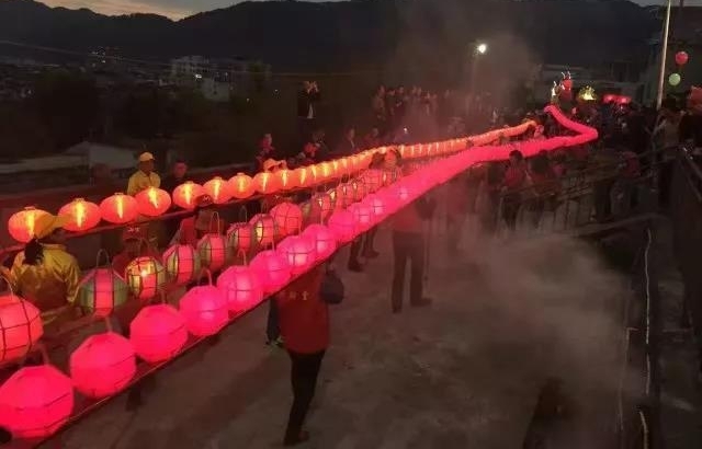元宵约吗?一起来大埔百侯古镇迎龙珠灯