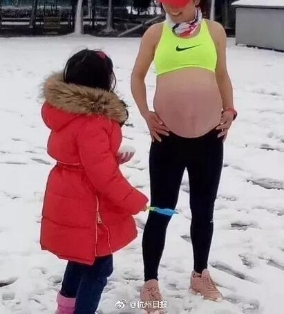 ��̥���軳��8����ѩ������ܲ� ˢ������Ȧ