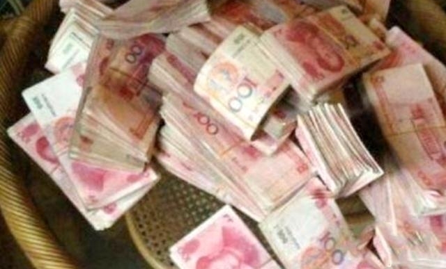 ����������10��Ǯ����һ���ޱ���������������ؽ������ֽ�