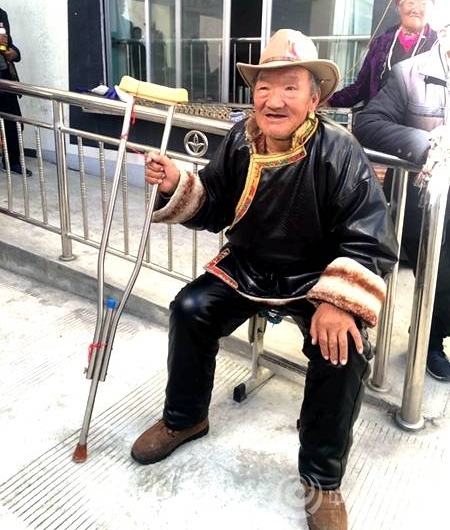 【网络媒体走转改】五保老人的幸福晚年
