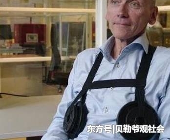 奇葩公司规定:内衣公司老板要求所有男员工上班戴这个