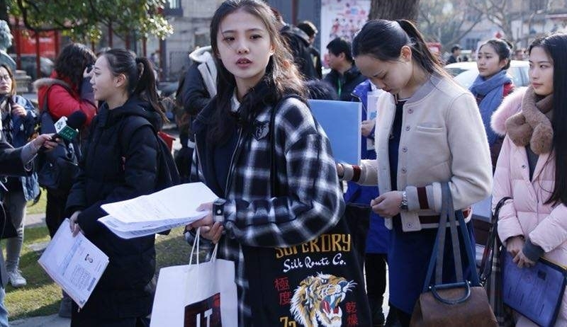 上戏艺考校方要求考生素颜 网友:那韩式半永久算么?