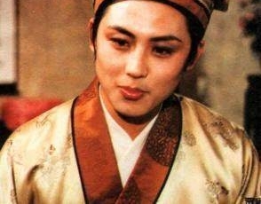 神评:红楼梦中唯一比较能干男人是谁?却被老婆抢尽风头