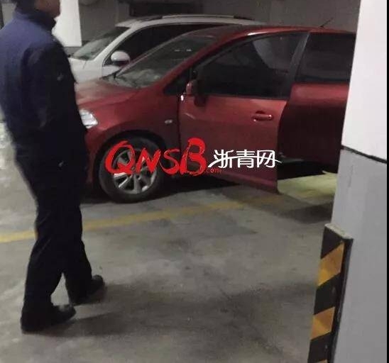 一男子被发现死在地下车库的私家车后座 什么情况?