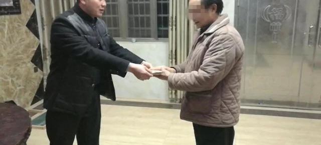 ���Ĺ������2���˱�ץ�ˣ���ұ�ѧ����