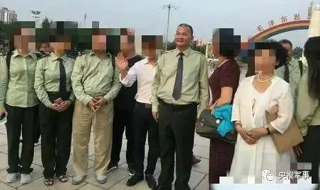 年度戏精!男子自称“国务院参事”,被抓时还在演戏