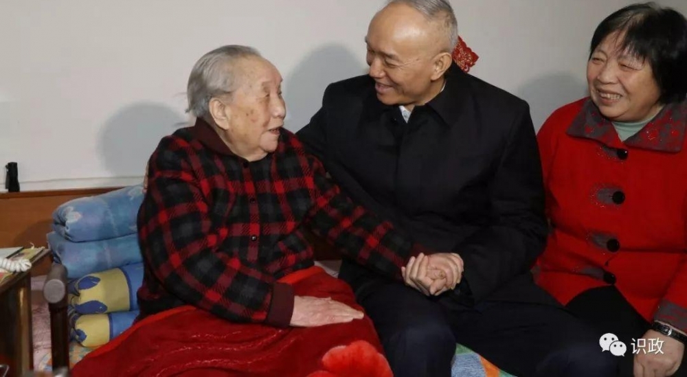 春节前夕,蔡奇陈吉宁登门看望了谁?