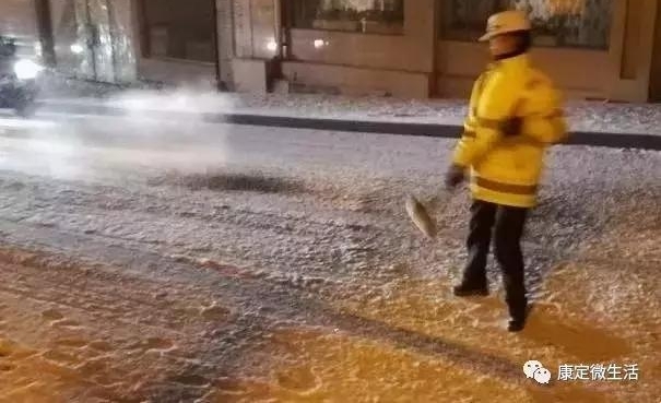 ������������������������Ѱ��·������ͬ��ѩ��