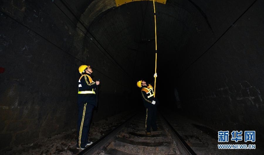 致敬!他们的坚守让这个春节更温暖