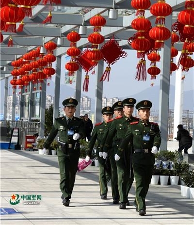 �¾��������ӣ���Ⱥ����ִ���侯�ٱ������ģ�