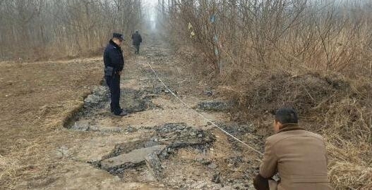 反正很少人在走 何不挖掉 奇葩小偷盗走800米水泥路 卖5000多元!