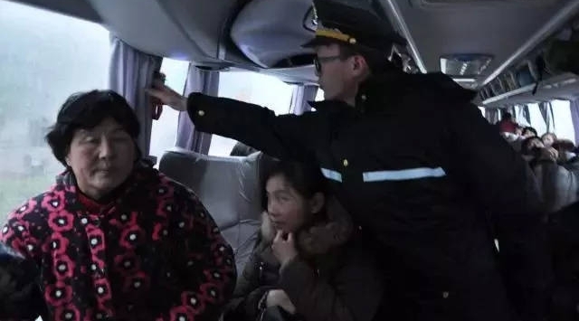 20年风雪无阻 只为他们能够安全回家