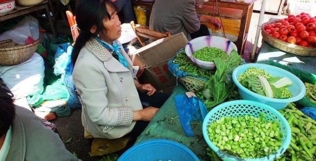 带你逛丽江集市,品丽江美食