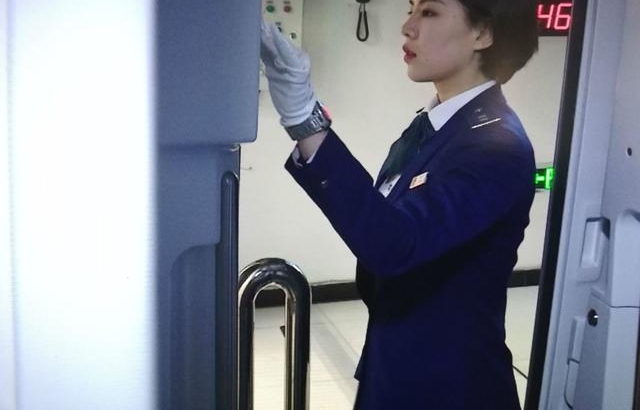 ��λ�ϵĴ��� | ����˾�������У�������Ϧ�ĵ�һ�����
