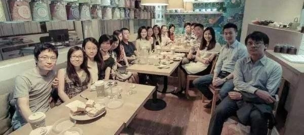学历“相亲鄙视链”,家长为了孩子幸福故意贬低学历!