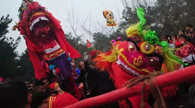 央视《新闻联播》又为武汉打call了!