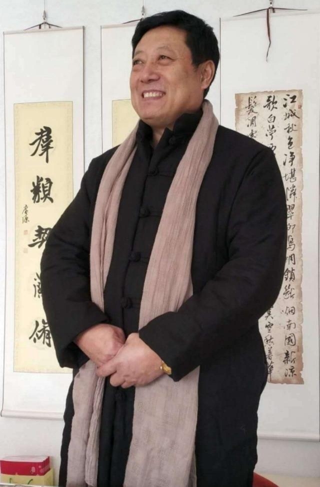 孔广源天生一个写字人 无限风光在险峰