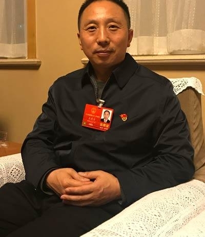 王建清代表:让更多人愿意当蓝领 立志做工匠