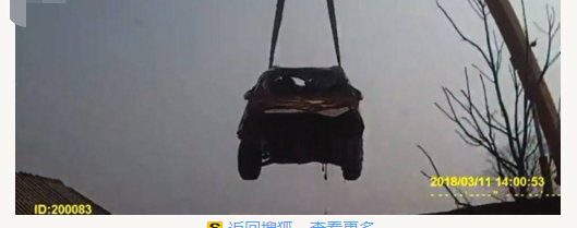 ������ҹ����ײ���������� ���ı������ڿ��񳵣�