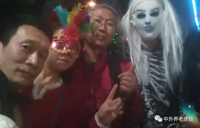 �ɶ������̻��Թ��ʹ��۵��У���ʳ����������