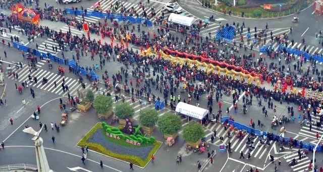 央视《新闻联播》又为武汉打call了!