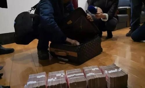 ����������ֽ������ �ô��������˳� ���˾�������黹