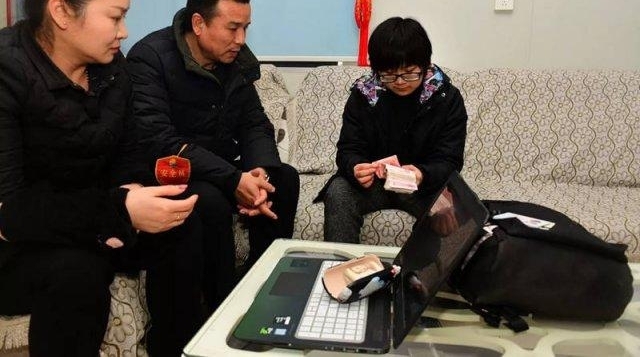 �龪һ����Ů��ѧ���ں�У��ʧ���� ֣�ݹ���˾�����Ȱ��һ�