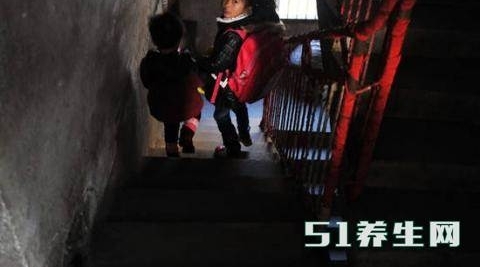 ���軼��֢��8��ŮͯΪ��ְּ��Ḻ�����ȵ����ֵ���