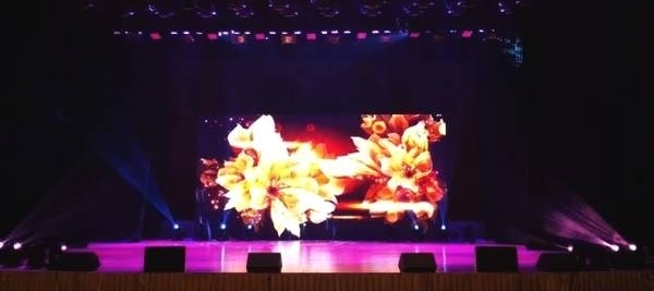 “春暖花开新时代”,番禺这场演出真是精彩绝伦!快快跟小番来看一看!