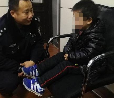 好消息!元宵夜走丢的男孩找到妈妈了!目前已回家~