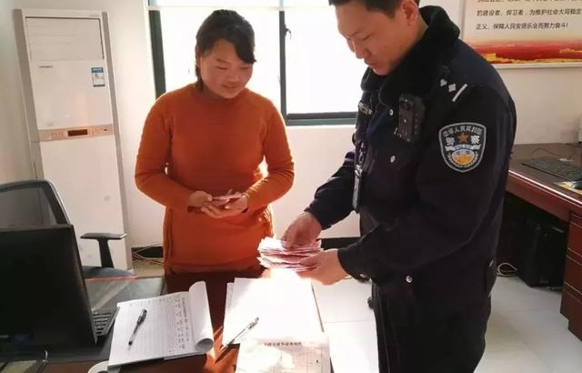 深夜突发事故,周口交警紧急救援