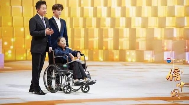 【专访】从信里走出来的中国故事,向“少年”飞奔而去的朱军