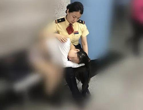 ���ĵ��� | ����������Ƭ���ܶ�ͯЬ��ů����