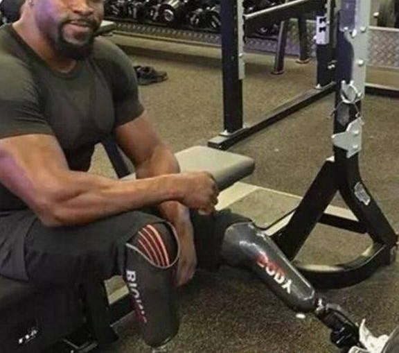 ����С�Ａ�ⷢ��õ���Ů�ķ��ģ������������˳�Ĭ