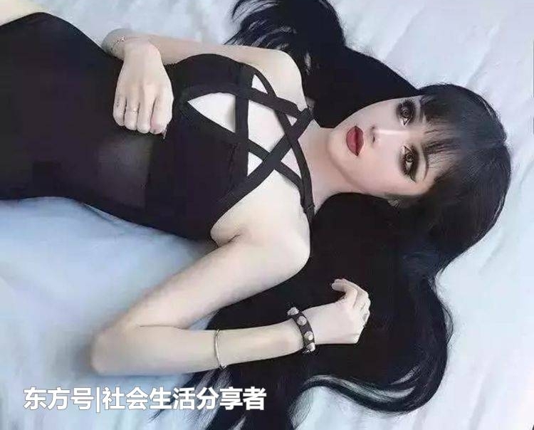 Ư��Ů������10��ȴû�����˸�Ȣ����ֻ���������⹤��