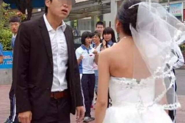 �����죬������������һŭ֮������������ﱧͷʹ��